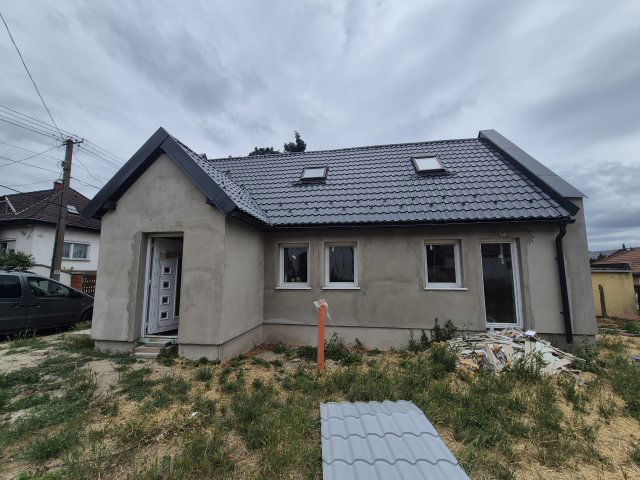 Eladó családi ház, Pilisvörösváron, Pacsirta utcában 120 M Ft