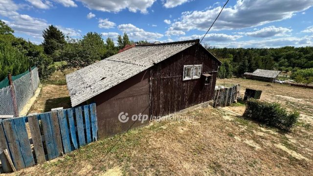 Eladó telek, Pápán 5.9 M Ft / költözzbe.hu
