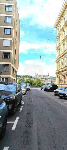 Eladó téglalakás, Budapesten, V. kerületben 89 M Ft, 1+1 szobás