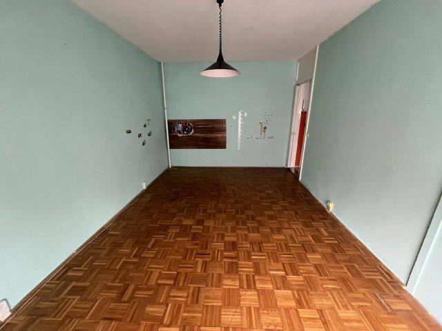 Eladó panellakás, Dunaújvárosban 25.9 M Ft, 1 szobás
