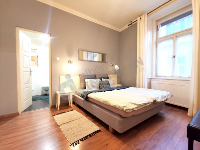 Kiadó téglalakás, albérlet, VI. kerületben, Andrássy úton