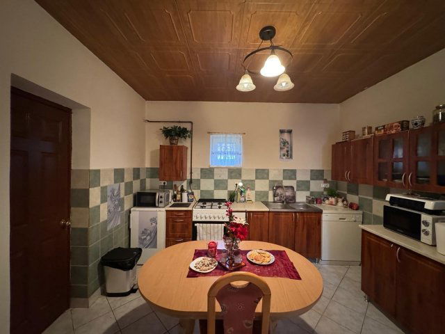 Eladó családi ház, Zalaszentlászlón 75 M Ft, 5 szobás