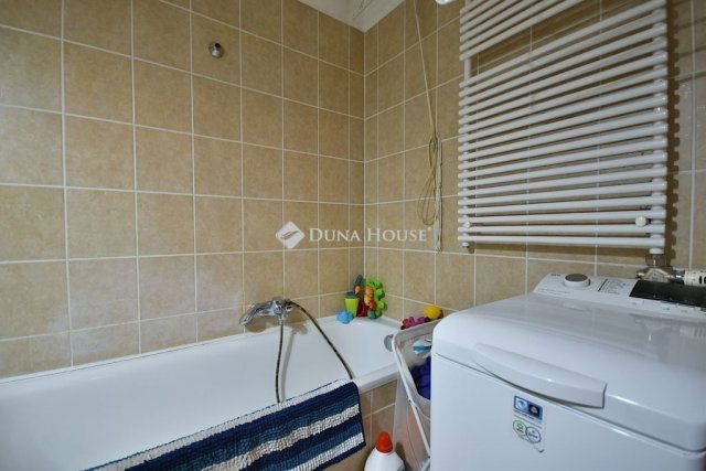 Eladó téglalakás, Budapesten, XIV. kerületben 92.9 M Ft