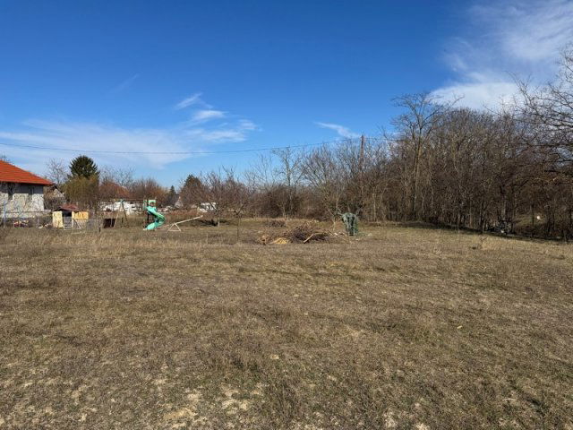 Eladó telek, Baracskán 26 M Ft / költözzbe.hu