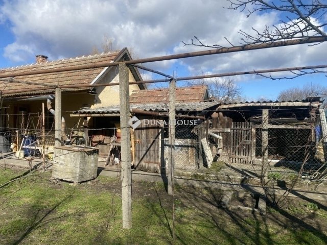 Eladó családi ház, Monoron 64 M Ft, 3 szobás