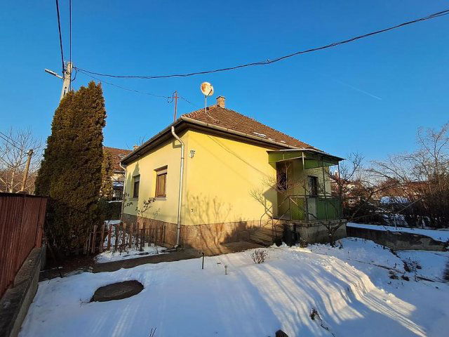 Eladó családi ház, Budapesten, XV. kerületben 88.9 M Ft