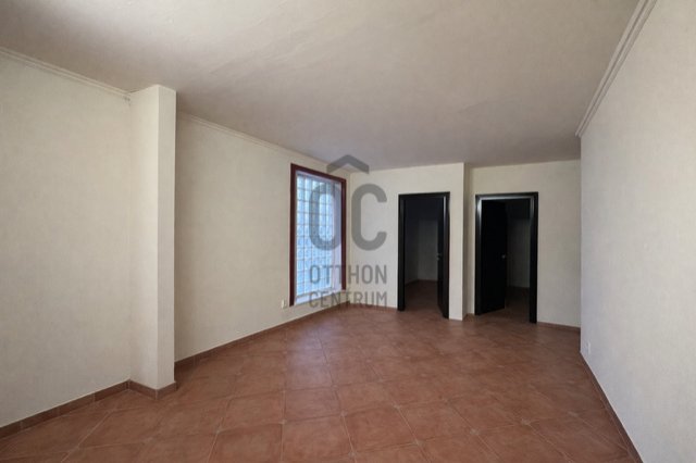 Eladó ipari ingatlan, Budapesten, IV. kerületben 63.9 M Ft