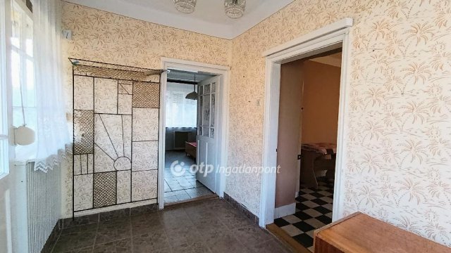 Eladó családi ház, Jászfényszarun 25.9 M Ft, 2 szobás