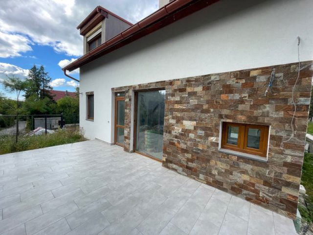 Eladó nyaraló, Tihanyban 199.9 M Ft, 2+3 szobás