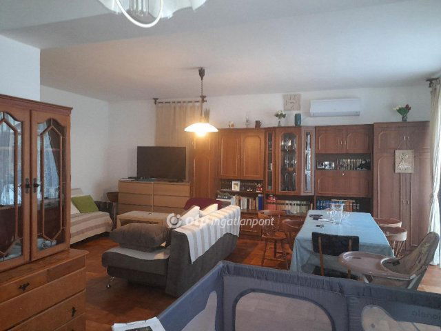 Eladó családi ház, Szegeden 84.9 M Ft, 5 szobás