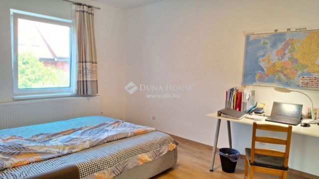 Eladó családi ház, Nagykovácsiban 219 M Ft, 7 szobás