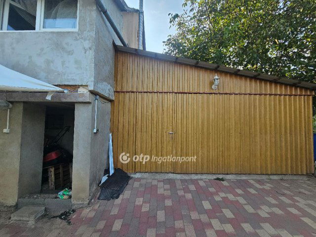 Eladó családi ház, Debrecenben 36.5 M Ft, 1 szobás