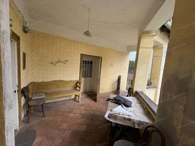 Eladó családi ház, Gyulán 15.25 M Ft, 3 szobás