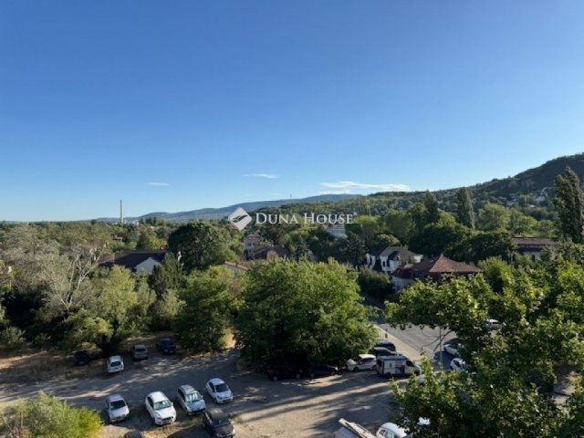 Eladó panellakás, Budapesten, III. kerületben 73.9 M Ft