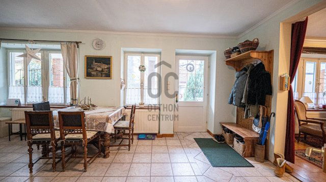 Eladó családi ház, Dunaföldváron 51.95 M Ft, 3 szobás