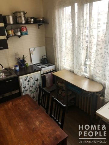 Eladó téglalakás, Szegeden 53 M Ft, 1+2 szobás