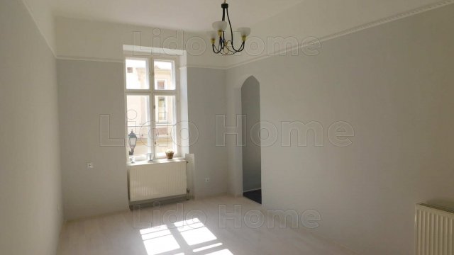 Eladó téglalakás, Győrött 47 M Ft, 1 szobás
