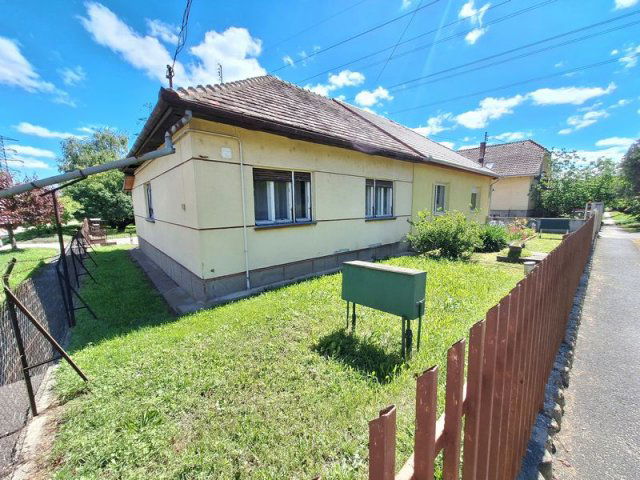 Eladó ikerház, Érden 63.9 M Ft, 3 szobás / költözzbe.hu