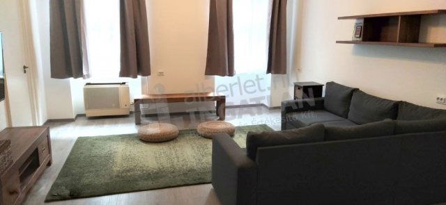 Kiadó téglalakás, albérlet, VII. kerületben, Dob utcában