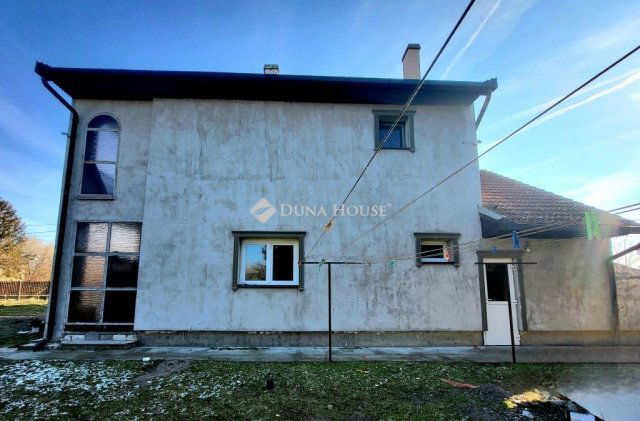 Eladó családi ház, Balástyán 84.5 M Ft, 6 szobás