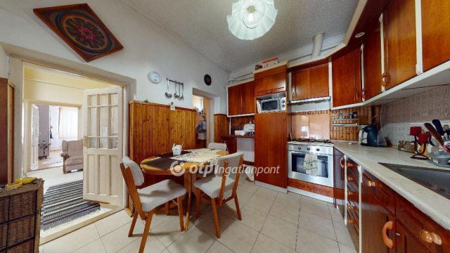 Eladó családi ház, Napkoron 32 M Ft, 3+1 szobás