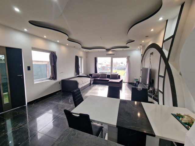 Eladó családi ház, Gyálon 56.9 M Ft, 3 szobás