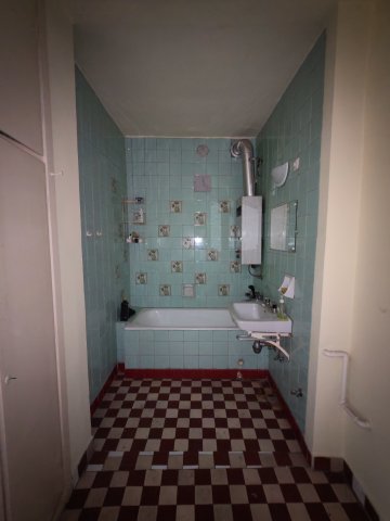 Eladó téglalakás, Szegeden 74.5 M Ft, 3 szobás