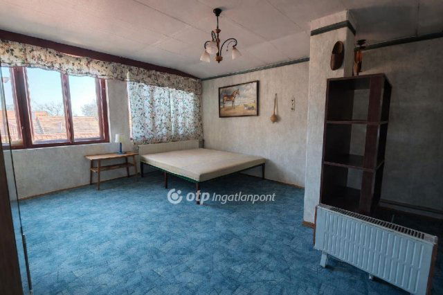 Eladó családi ház, Zsámbékon 69.99 M Ft, 3 szobás