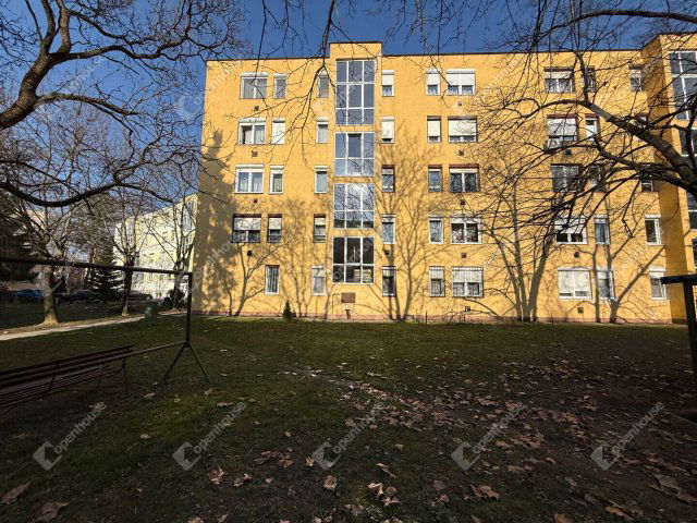 Eladó téglalakás, Zalaegerszegen 36.5 M Ft, 2 szobás