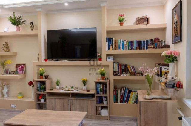 Eladó családi ház, Székesfehérvárott 107 M Ft, 6 szobás