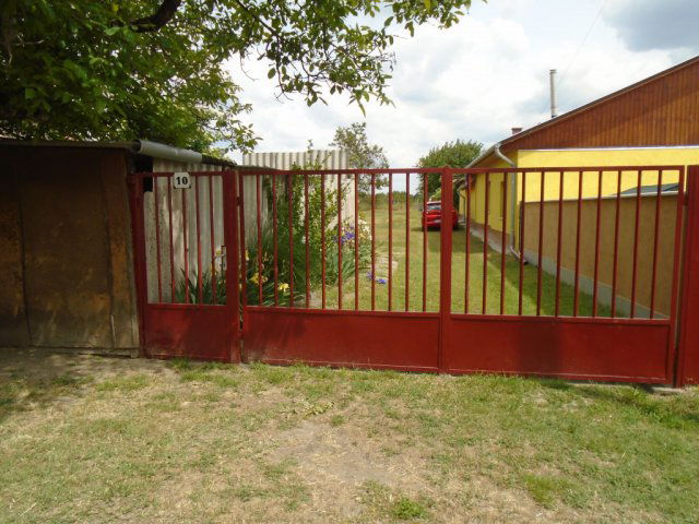 Eladó családi ház, Tiszakécskén 17.9 M Ft, 2 szobás