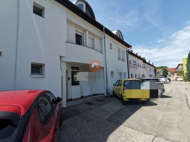 Eladó téglalakás, Pécsett, Zsongorkő utcában 56 M Ft, 3 szobás