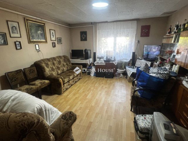 Eladó családi ház, Sárosdon 21.9 M Ft, 3 szobás