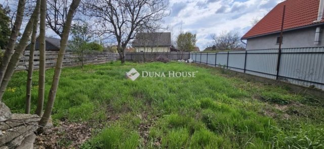 Eladó családi ház, Üllőn 53.9 M Ft, 2 szobás