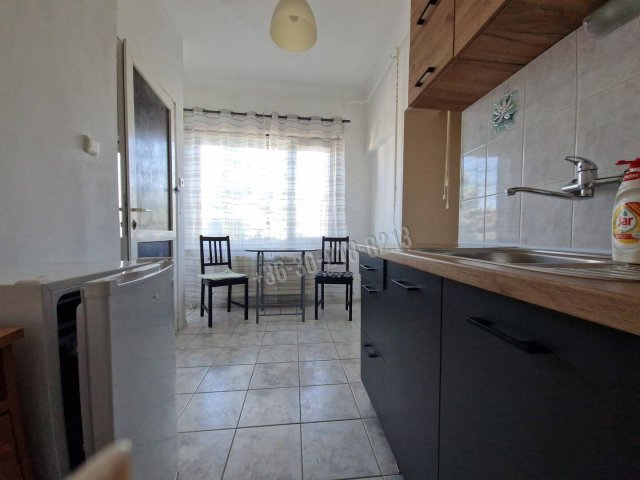 Kiadó téglalakás, albérlet, Egerben 80 E Ft / hó, 1 szobás