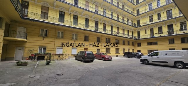 Eladó téglalakás, Budapesten, VII. kerületben 149.9 M Ft