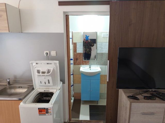 Kiadó téglalakás, albérlet, Pécsett 100 E Ft / hó, 1 szobás