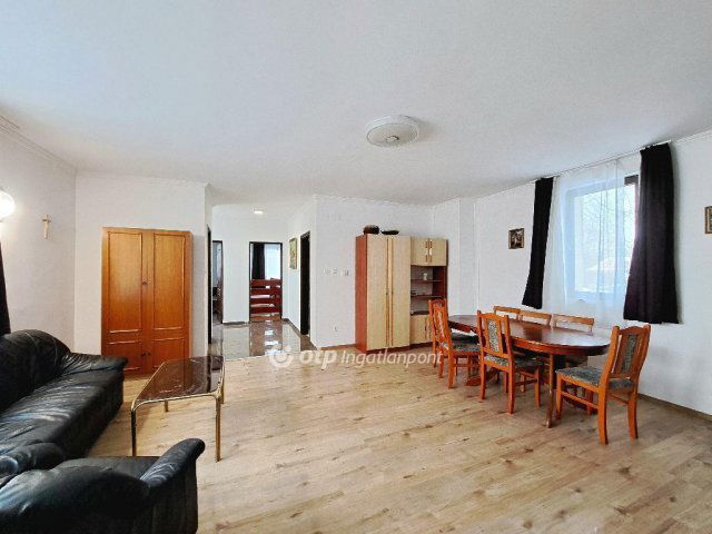 Eladó családi ház, Nyíregyházán 74.5 M Ft, 5 szobás