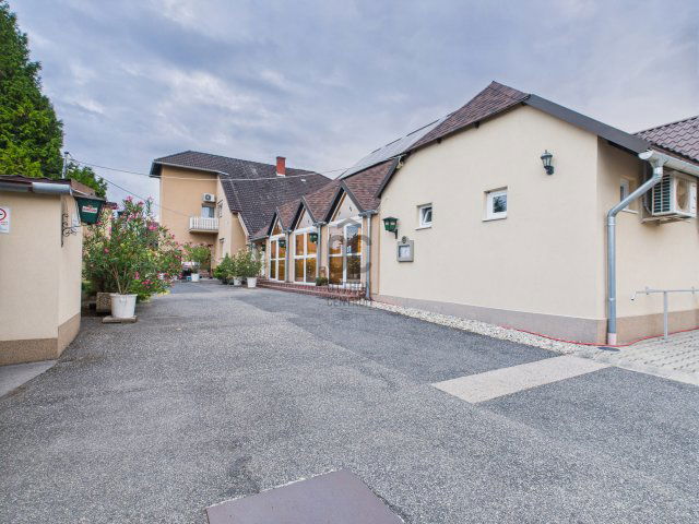 Eladó üzlethelyiség, Győrött 260 M Ft / költözzbe.hu