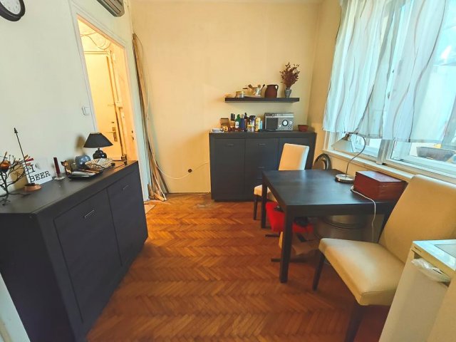 Eladó téglalakás, Budapesten, II. kerületben, Budenz úton