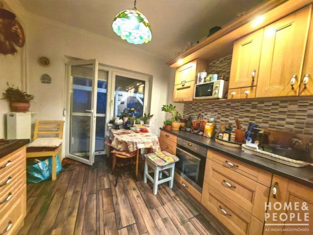 Eladó családi ház, Deszken 73.99 M Ft, 2+1 szobás