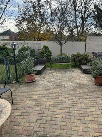 Eladó családi ház, Nyíregyházán 105 M Ft, 6 szobás