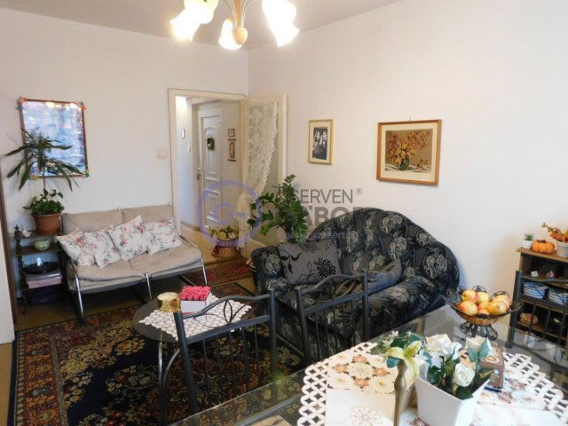 Eladó panellakás, Debrecenben 58.5 M Ft, 2+2 szobás