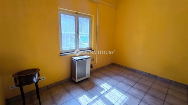 Eladó téglalakás, Budapesten, XX. kerületben 37.9 M Ft, 3 szobás