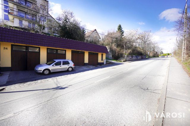 Eladó garázs, Budapesten, III. kerületben 19.9 M Ft