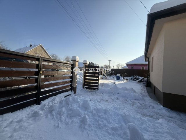 Eladó ikerház, Örkényen 27.9 M Ft, 2 szobás