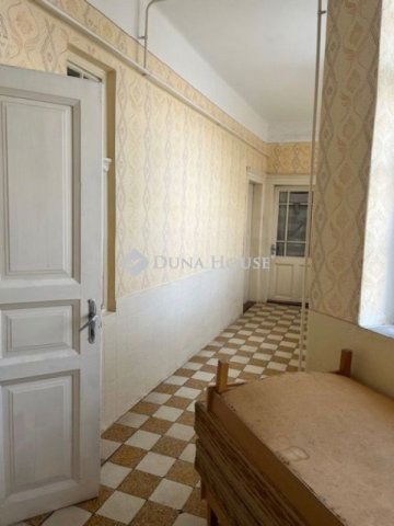 Eladó családi ház, Poroszlón 27.5 M Ft, 3 szobás