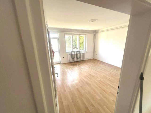 Eladó családi ház, Szekszárdon 24.4 M Ft, 3 szobás