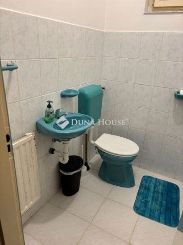 Eladó családi ház, Budaörsön 159.99 M Ft, 2 szobás