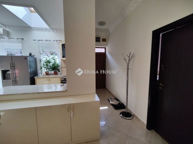 Eladó téglalakás, Budapesten, XIX. kerületben 95 M Ft, 2 szobás